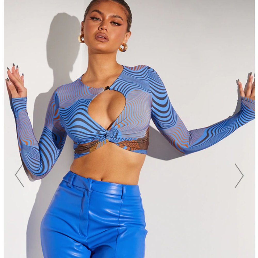 Pretty little thing blue abstract key hole front top